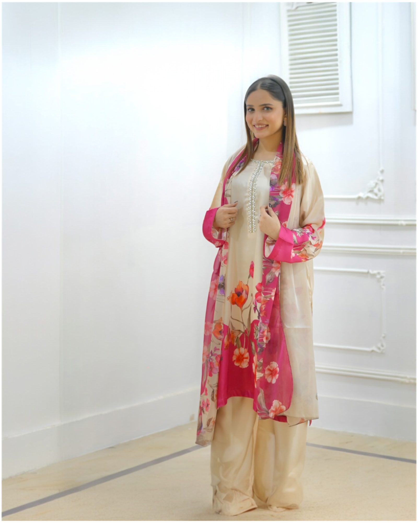 Noor Cordset